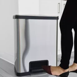 ITouchless Halo 13-gallon AirStep Stainless Steel Trash Can -Storage And Cleaning 3312688 ALT3