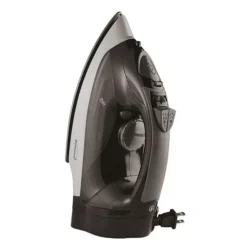Brentwood Steam Iron With Retractable Cord